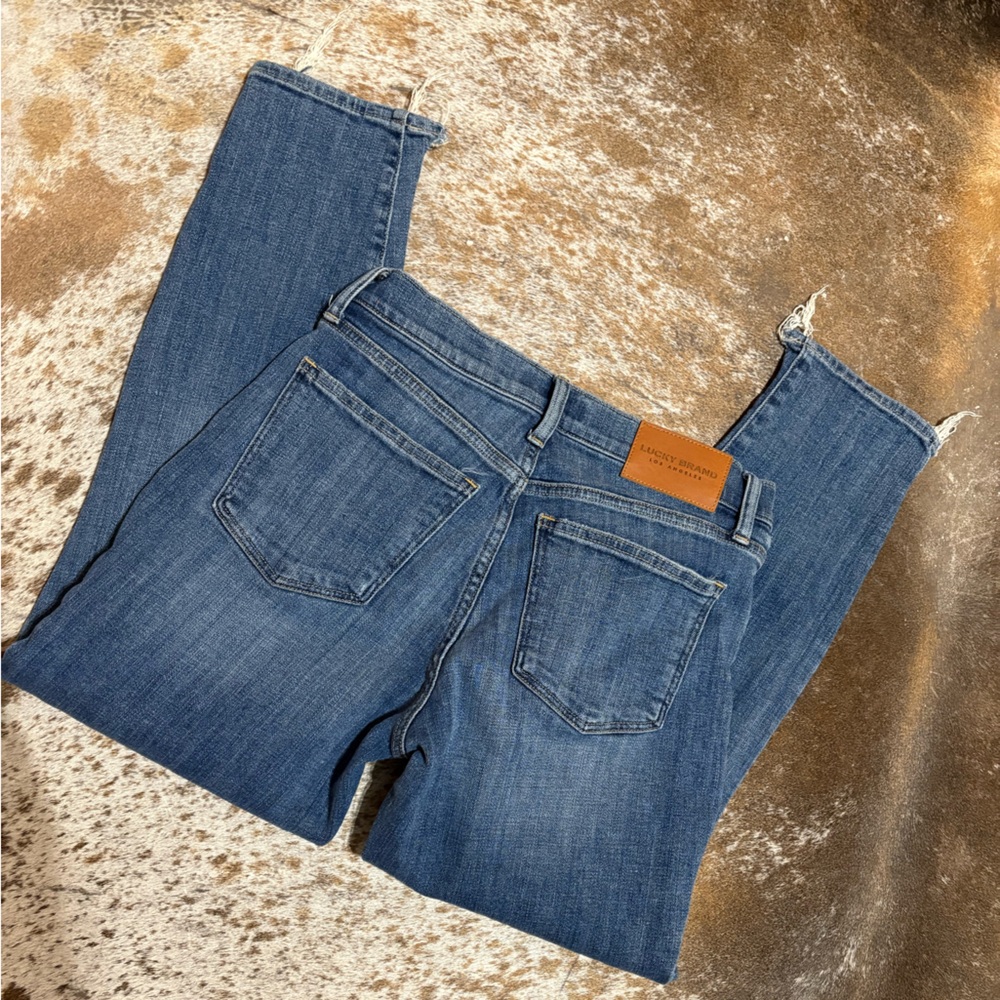 Lucky brand ankle Jean 29
